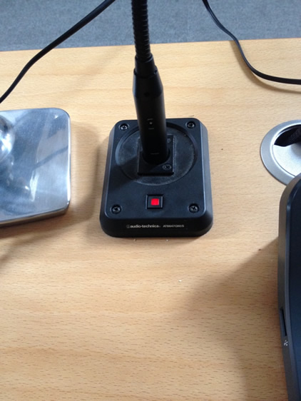 microphone power button